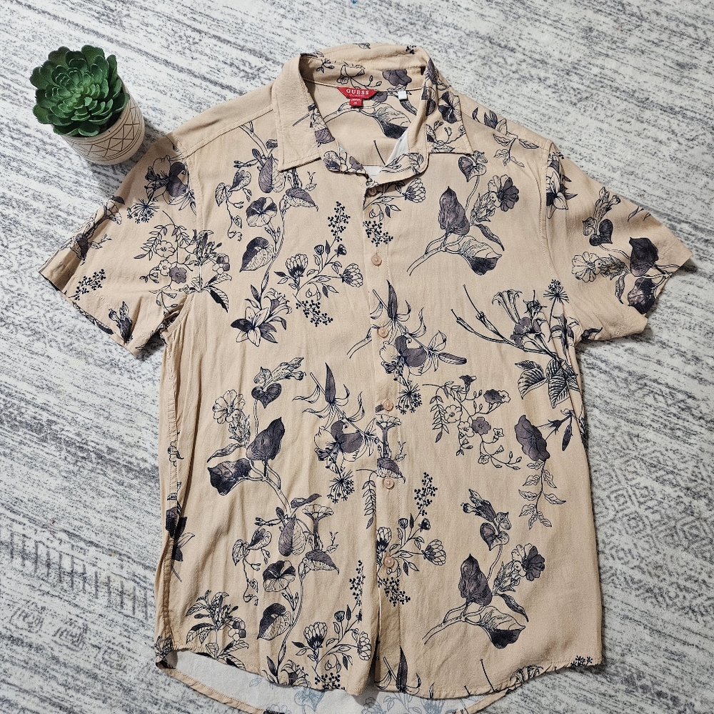GUESS Light Salmon Floral Men Shirt NWOT